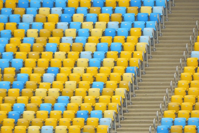 十月复出时 十月复出时